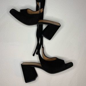 LoQ Lorena Sling Back Sandal-Blk Suede